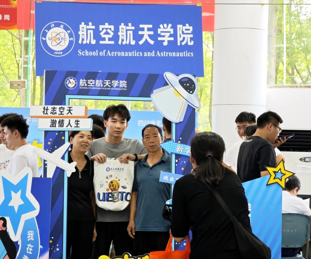 01e81854625f423757b810caf3ae71fb.jpg