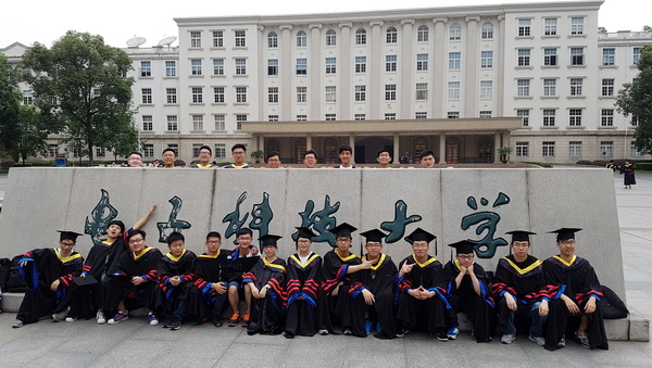 毕业合影.jpg