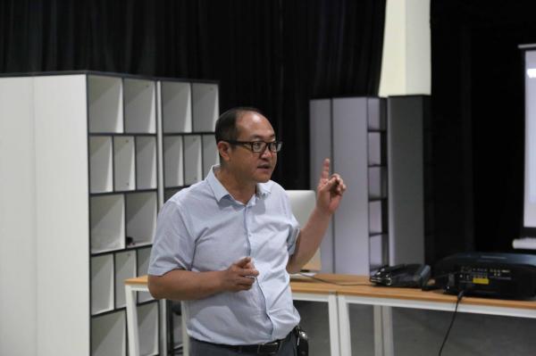 非遗纪录片展演主讲老师摩瑟磁火.jpg