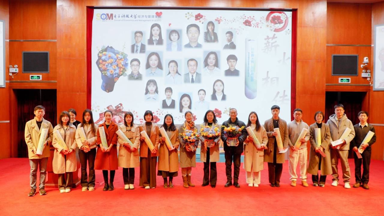 EDFABFCCC40F06238FF93A9CFC4_B598CA6E_4CF